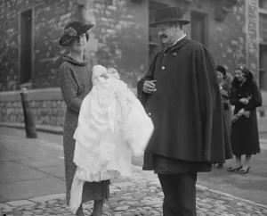 Eccentric Prints: Captain and Mrs William making and their infant daughter Penelope Anne, after