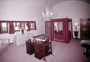 Chartwell, home of Sir Winston Churchill Lady Churchills bedroom