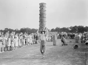 Eccentric Prints: Chelsfield fete. 2 August 1937