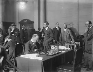 Chess Problems. Striking studies in expressions Tartakower in a puzzling situation