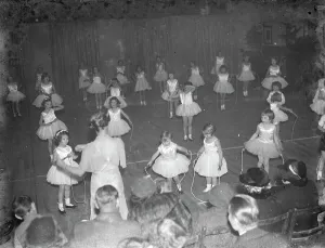 Teacher Prints: Children peforming a dance in Dartford, Kent. 1936