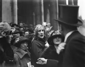 Countess Beattys Niece Weds Miss Gwendolyn Marshall Field, niece of Countess Beatty