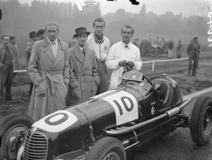 Court Trossi: Signor Villoreal and Count J Lurani at the Crystal Palace the practice