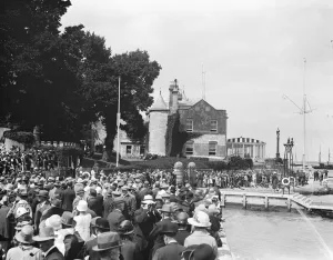 Cowes Regatta General view showing the crowd and R Ys headquarters 1 August 1925