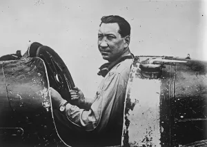 Crown Prince of Italy starts Milan motor race. The winner, Count Gastons Brilli