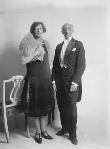 Crusade Ball at the Hyde Park Hotel. Lady Fora Hastings and Mr Piazzani. 28 January