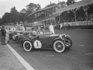 Spectators Prints: The Crystal Palace road race. 1938