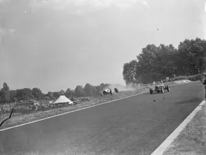 The Crystal Palace road racing. Wakefield crashes. 1 July 1939