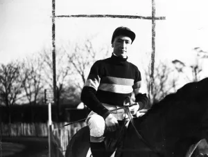 Hunting Prints: D. Ruttle, a leading National Hunt and steeplechase jockey. 15 December 1946