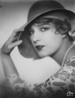 Dora Kallmus Collection: Danced with Prince George. Lili Damita. 14 September 1928