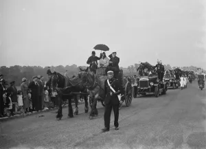 The Dartford Carnival. The fire brigade float. 1936
