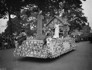 Floats Prints: Dartford district wheelers. 1936