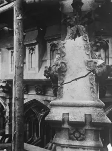 Decay and the preservation of the stonework of the Houses of Parliament. A view