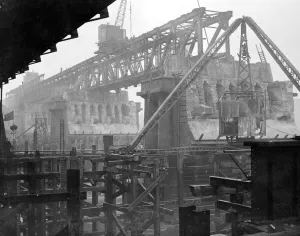 Crane Prints: The delicate task of removing the arches of Waterloo Bridge has now been completed