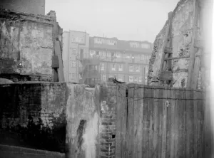 Run Down Prints: Demolition & reconstruction in Wapping, London