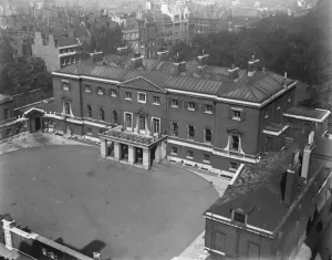 Devonshire House residence of the Dukes of Devonshire in the 18th and 19th centuries 19