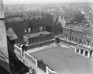 Devonshire House residence of the Dukes of Devonshire in the 18th and 19th centuries 19