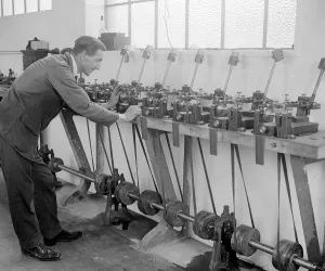 Machinery Prints: Discharged soldiers learning diomond cutting at works of Mr Bernard Oppenheimer at Brighton