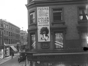 1910s Prints: The Dolls Hospital in Monmouth Road, Bayswater London. Taken for the Daily News