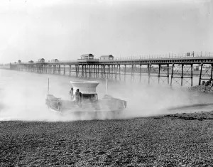 Dover, Kent: Britains Hovercraft, The SR-N 1 flying saucer, Kicks up a fine spray