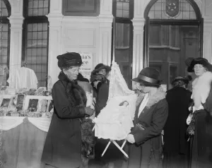 Dowager Duchess and a Raffle The Dowager Duchess of Abercorn performed the opening