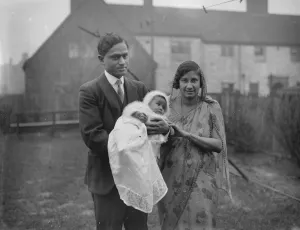 Drs Sen and Mrs Sen, a lawyer with Indian qualifications, and their infant daughter Shanti