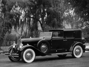 Motorcar Prints: Du Pont 1930 Royal Town Car