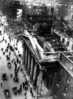 Easter Rising 1916 Collection: Dublin Dublins main city centre post office gutted by fire during the 1916 Easter