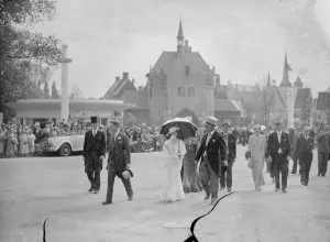 Plane Prints: Duke and Duchess of York in Brussels for British week. 1 July 1935
