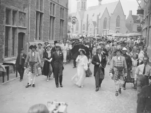 Duke and Duchess of York fly to Brussels for British week. 1 July 1935