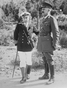 The Earl of Athlone witnesses big South African mimic battle at Constantia Nek. Cape