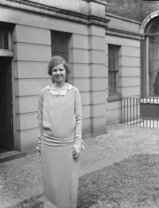 Earls daughter to wed Lady Hermione Herbert, daughter of the Earl and Countess of Powis