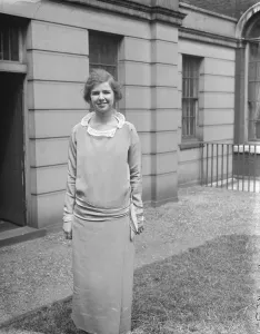 Earls daughter to wed Lady Hermione Herbert, daughter of the Earl and Countess of Powis