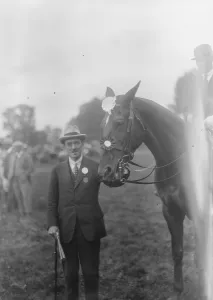 Single Prints: East Berks Horse show at Maidenhead Major H R Cayzer ( M P Portsmouth ) 17 August