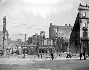 Easter Rising 1916 Collection: Easter Rising (originally captioned The Dublin rebellion) The ruins in Sackville