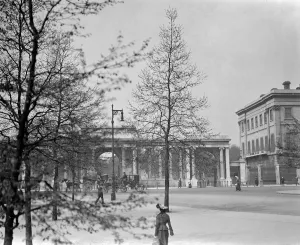 20 Century Prints: Edwardian London. Hyde Park corner. Early 1900s