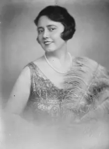 Entertainer Prints: Elisabeth Schumann, a German soprano who sang in opera, operetta, oratorio
