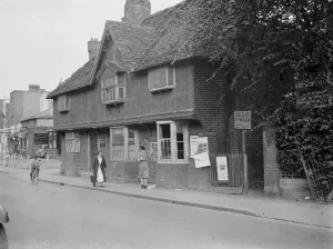 Elizabethan cottage in Orpington, Bromley. 1938
