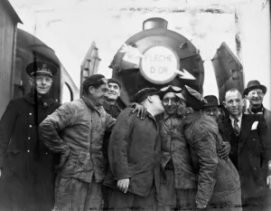 Exchange of train crews, Frenchmen drive the Golden Arrow The first of nine Golden
