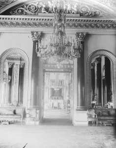 Although the external appearance of Buckingham Palace has been greatly improved in
