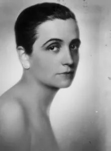 Fairy godmother of British women in Paris. Mme Agnes, who, on xmas day is giving