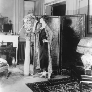 Famous actress and her ? 350 parrot Mlle Gabrielle Dorziat, the famous French actress
