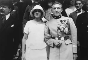 Famous French airmmen weds Captain Nungesser the famous French airmen and his American bride