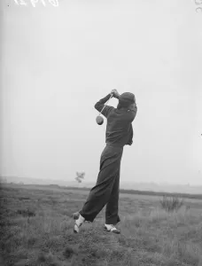 Fashionista Prints: Famous golfing girls and their fathers met in the annual Fathers and Daughters golf