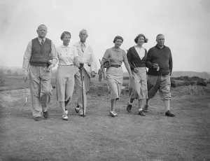 Famous golfing girls and their fathers met in the annual Fathers and Daughters golf