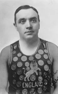 Famous swimmers challenge. David Billington, the world famous swimmer and winner