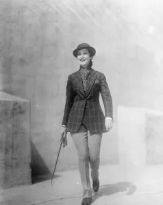 Fashion goes riding. Even Hollywood, birthplace of fashion, stared when Dorothy Lamour