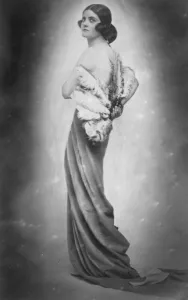 Feathers Prints: Fashion Leader ? 50000 Wardrobe Mme Geroffy Erzsebet of Paris one of the acknowledged