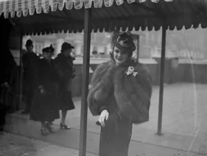 A fashion worn by Mrs Tony Colmore at the wedding of Lieutenant G H H Culme-Seymour