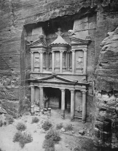 Feature of worlds strangest city which has just come under British mandate